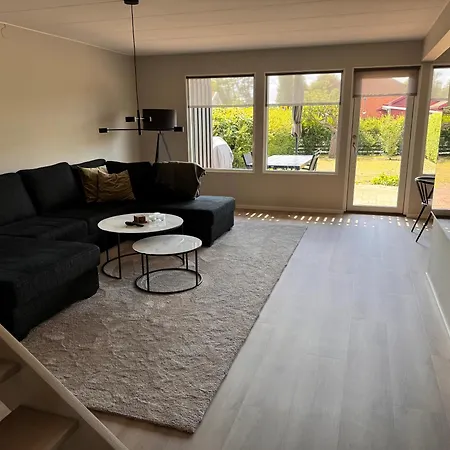 Boende Med Naerhet Till Golfbanan I Ahus Exterior photo